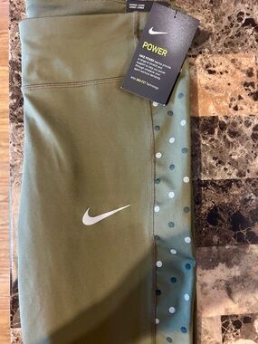 NWT Women’s Nike Racer Flash Running Tights Olive Green Polka Dot - Medium